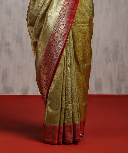 Handloom_Pista_Green_And_Gold_Pure_Katan_Silk_Kimkhab_Banarasi_Saree_WeaverStory_04