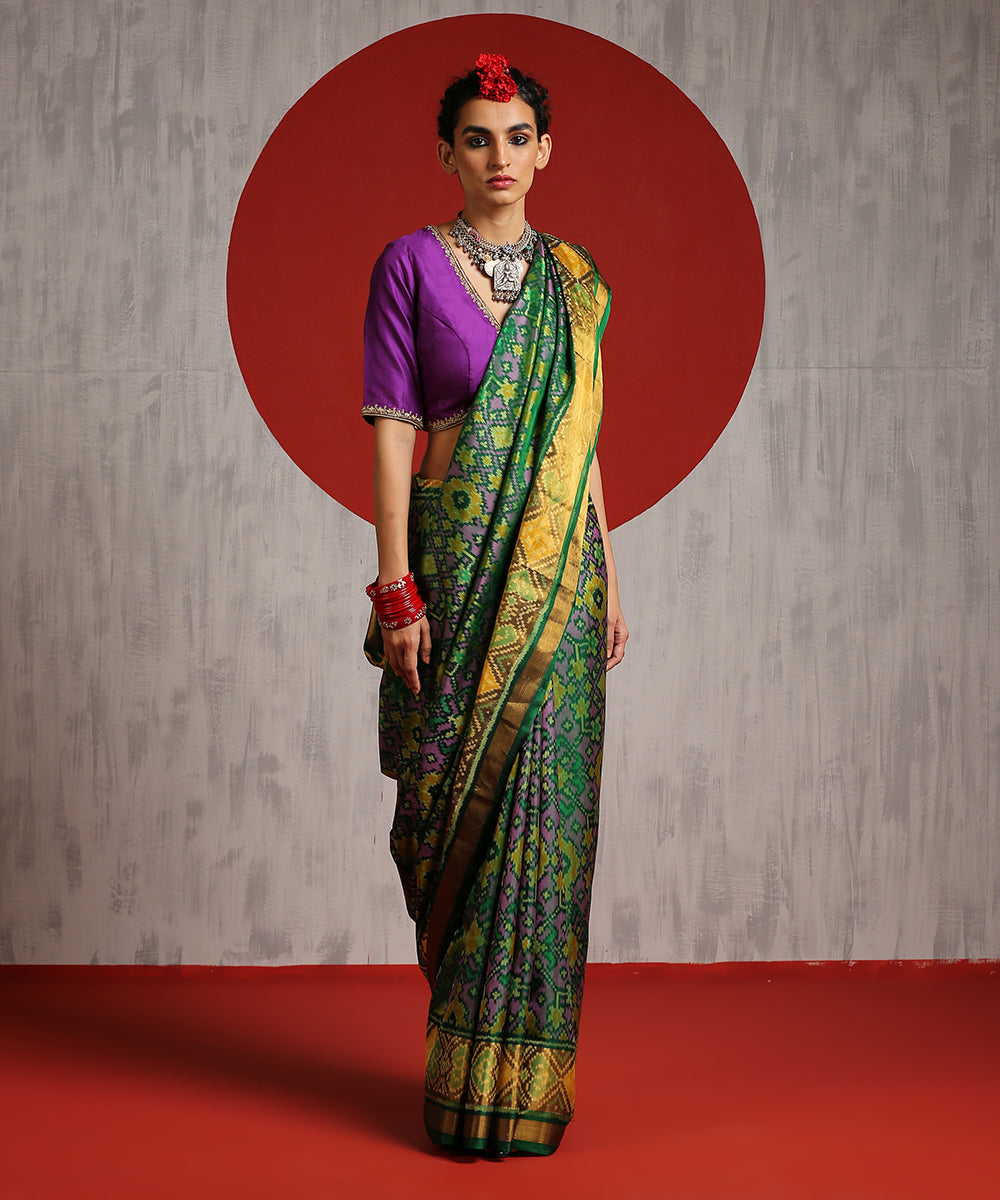 Green_Handloom_Pure_Silk_Patola_Saree_With_Tissue_Border_WeaverStory_02