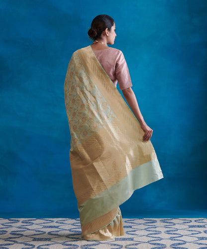 Handloom_Pista_Green_Pure_Katan_Silk_Banarasi_Saree_With_Jangla_Design_WeaverStory_03