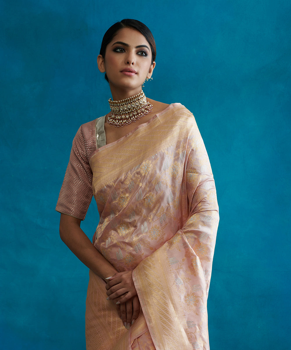 Handloom_Blush_Pink_Pure_Katan_Silk_Banarasi_Saree_With_Cutwork_Jaal_WeaverStory_01