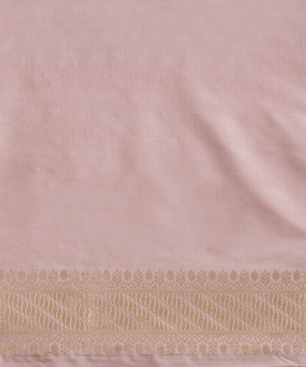 Handloom_Blush_Pink_Pure_Katan_Silk_Banarasi_Saree_With_Cutwork_Jaal_WeaverStory_05