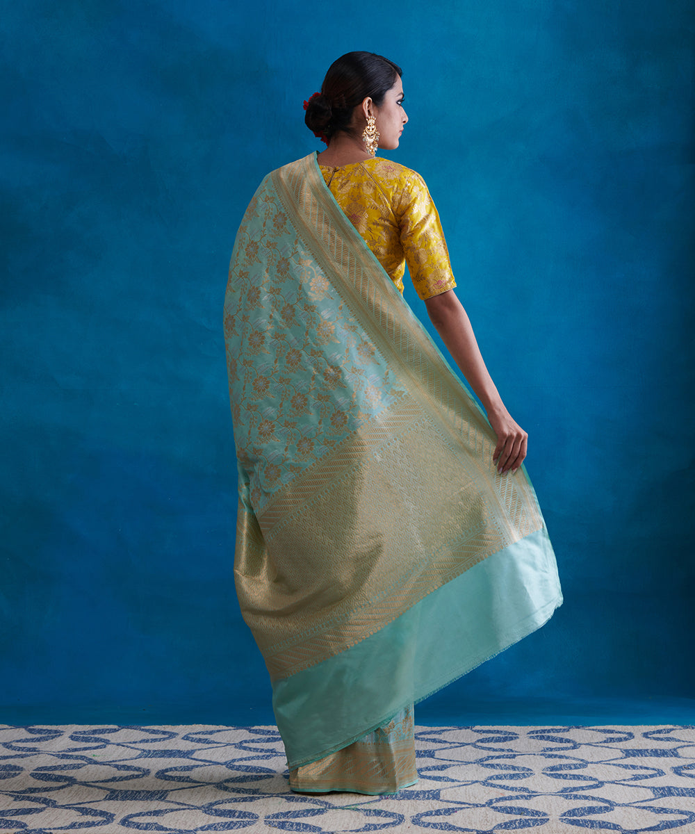 Turquoise_Handloom_Pure_Katan_Silk_Banarasi_Saree_With_Zari_Jaal_WeaverStory_03
