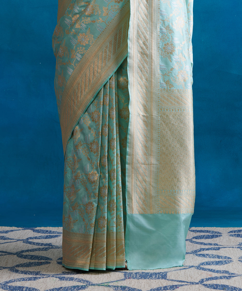 Turquoise_Handloom_Pure_Katan_Silk_Banarasi_Saree_With_Zari_Jaal_WeaverStory_04