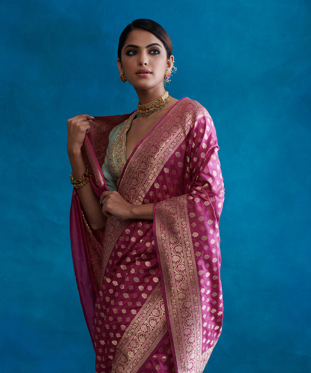 Mauve_Handloom_Pure_Katan_Silk_Banarasi_Saree_With_Cutwork_Booti_WeaverStory_01