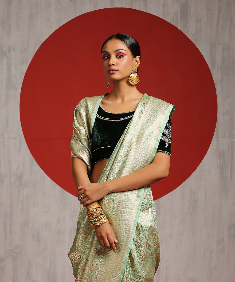 Handloom_Sea_Green_Pure_Katan_Silk_Zari_Tanchoi_Banarasi_Saree_WeaverStory_01