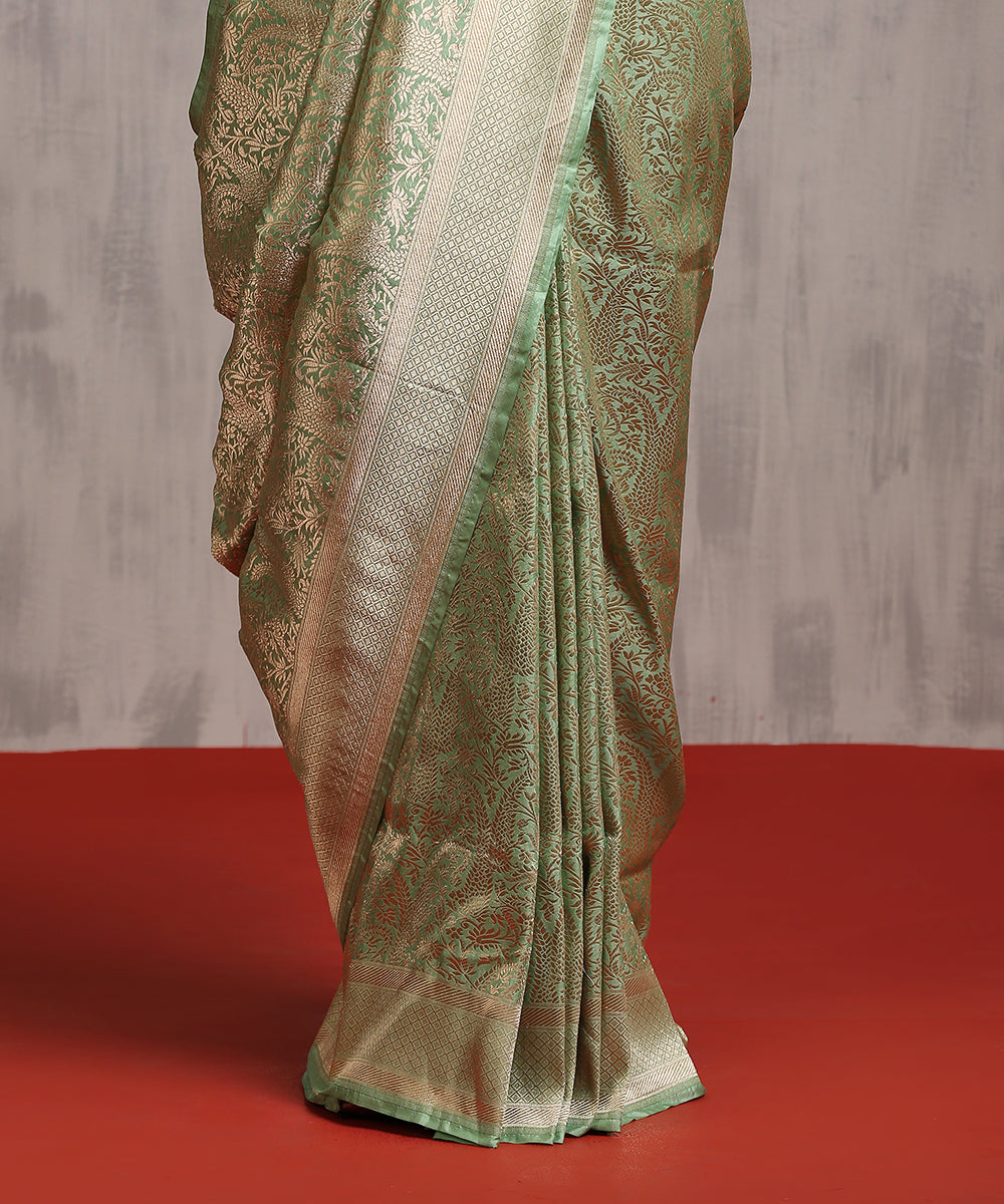 Handloom_Sea_Green_Pure_Katan_Silk_Zari_Tanchoi_Banarasi_Saree_WeaverStory_04