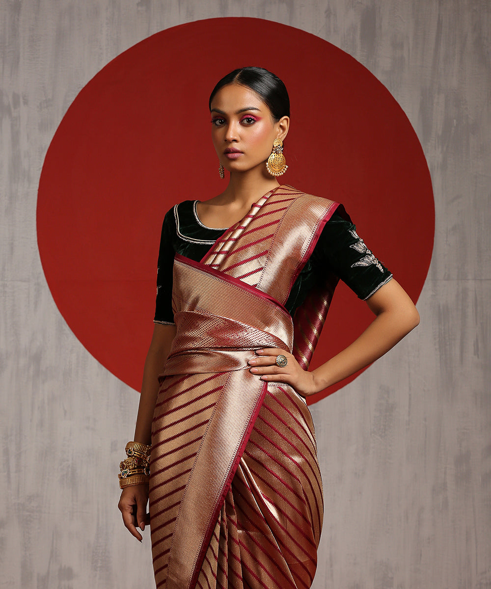 Wine_And_Gold_Handloom_Pure_Katan_Silk_Banarasi_Saree_With_Diagonal_Weave_WeaverStory_01