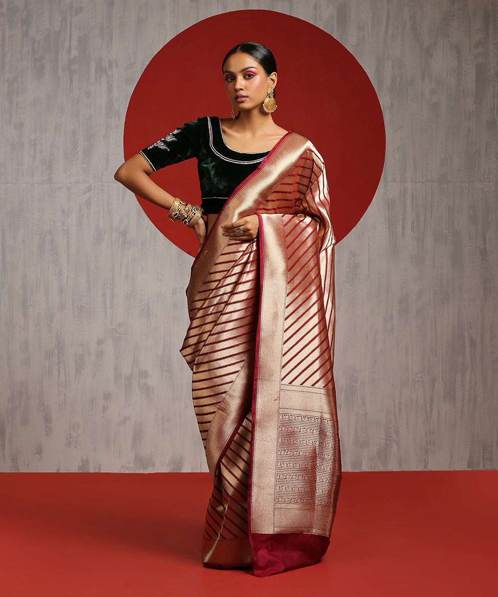 Wine_And_Gold_Handloom_Pure_Katan_Silk_Banarasi_Saree_With_Diagonal_Weave_WeaverStory_02