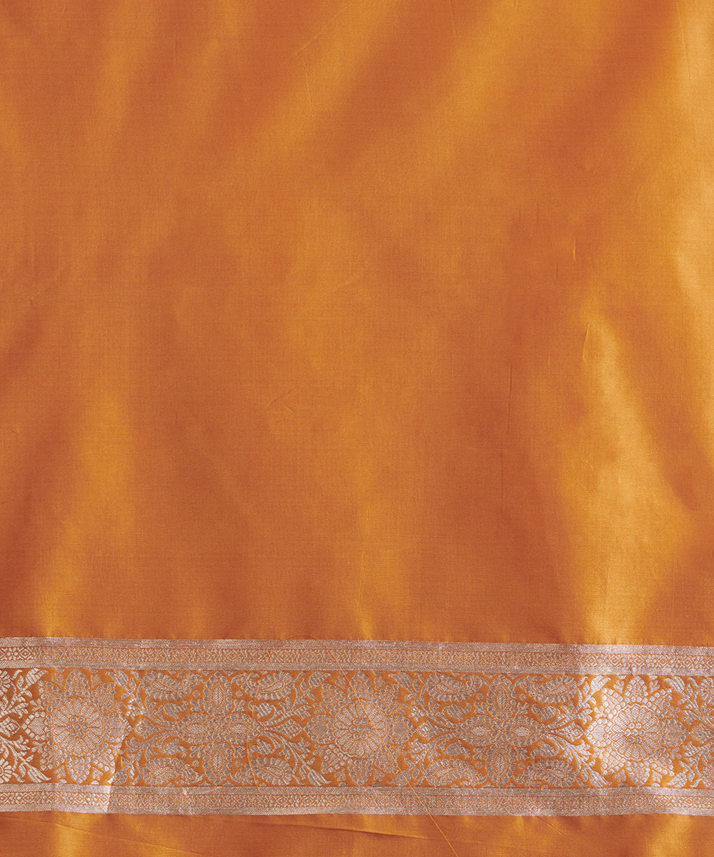 Handloom_Orange_Pure_Katan_Silk_Banarasi_Saree_With_Cutwork_Jaal_WeaverStory_05