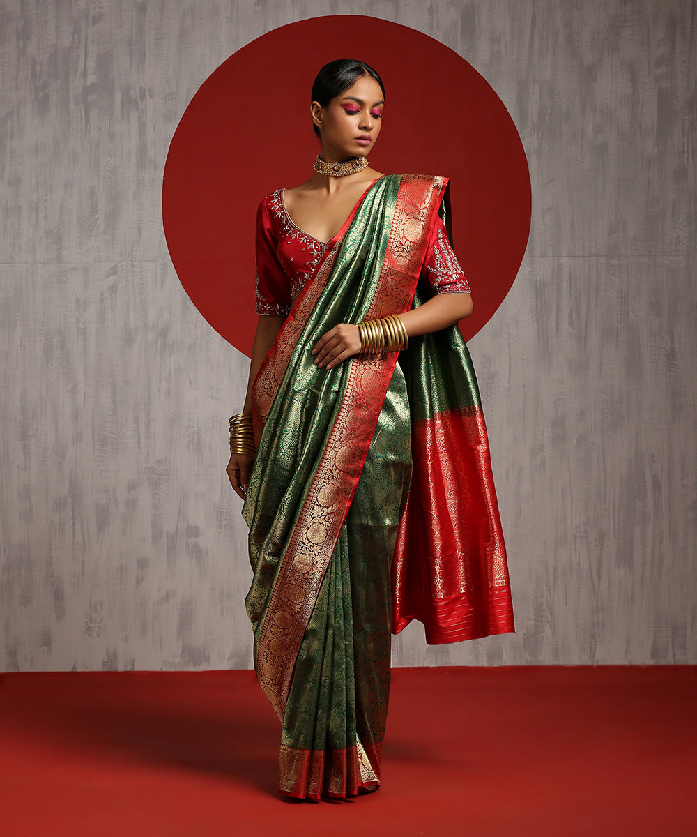 Green_Handloom_Pure_Katan_Silk_Kimkhab_Banarasi_Saree_With_Antique_Zari_WeaverStory_02