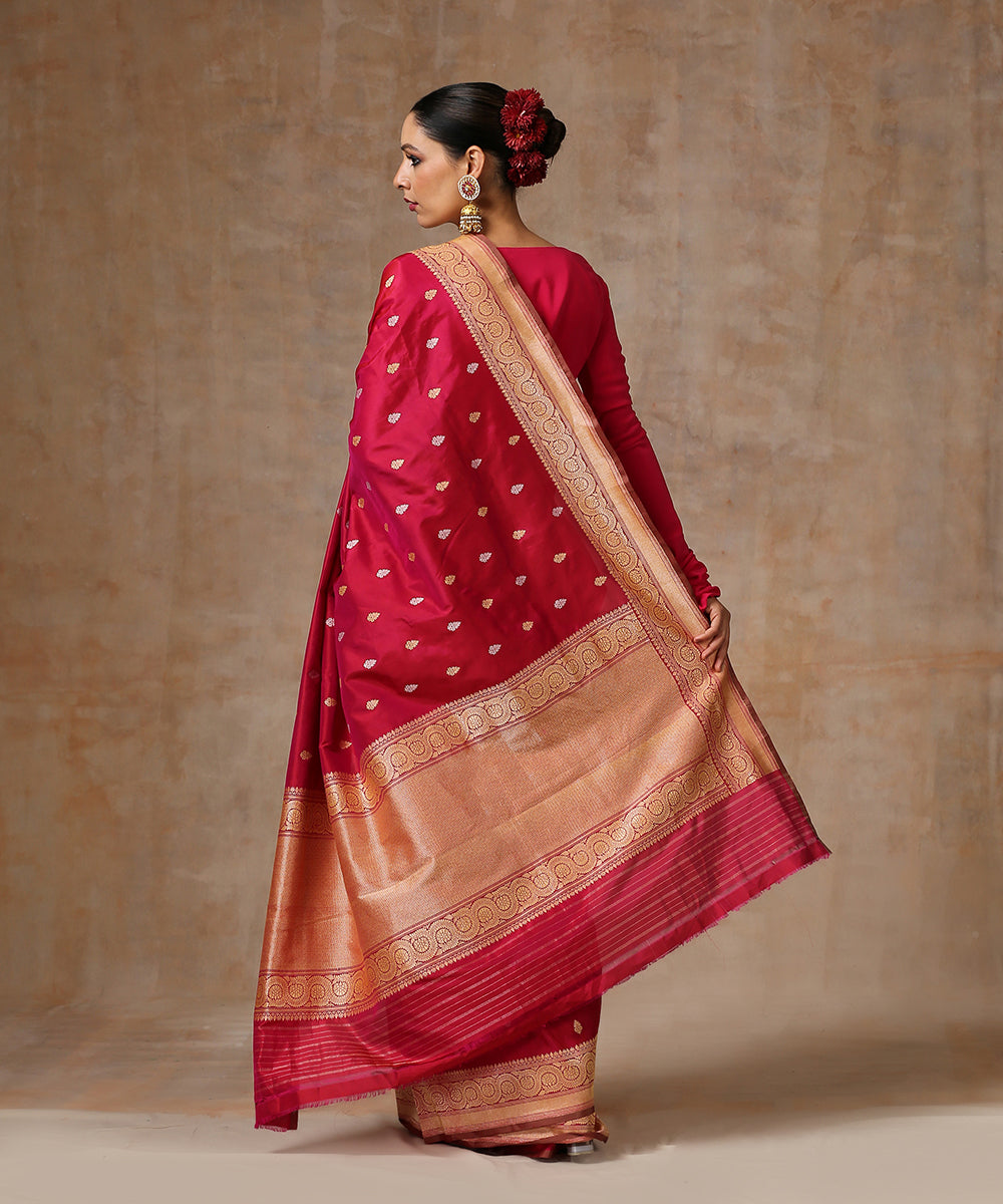 Handloom_Berry_Pink_Pure_Katan_Silk_Banarasi_Saree_With_Zari_Border_WeaverStory_03