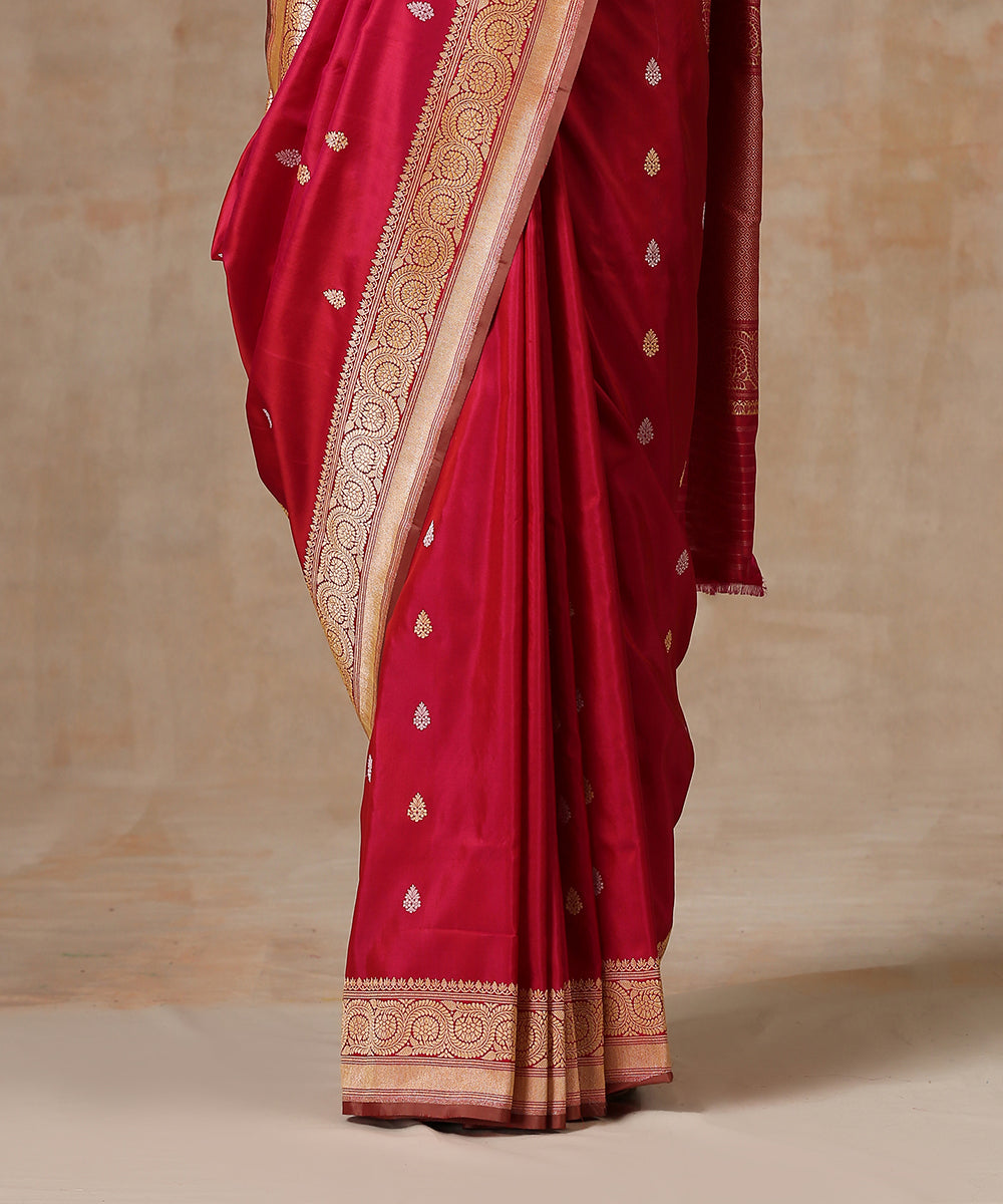 Handloom_Berry_Pink_Pure_Katan_Silk_Banarasi_Saree_With_Zari_Border_WeaverStory_04