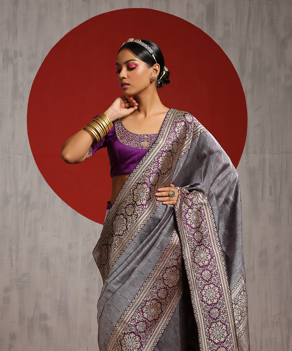 Purple_And_Silver_Handloom_Pure_Katan_Silk_Tanchoi_Banarasi_Saree_WeaverStory_01