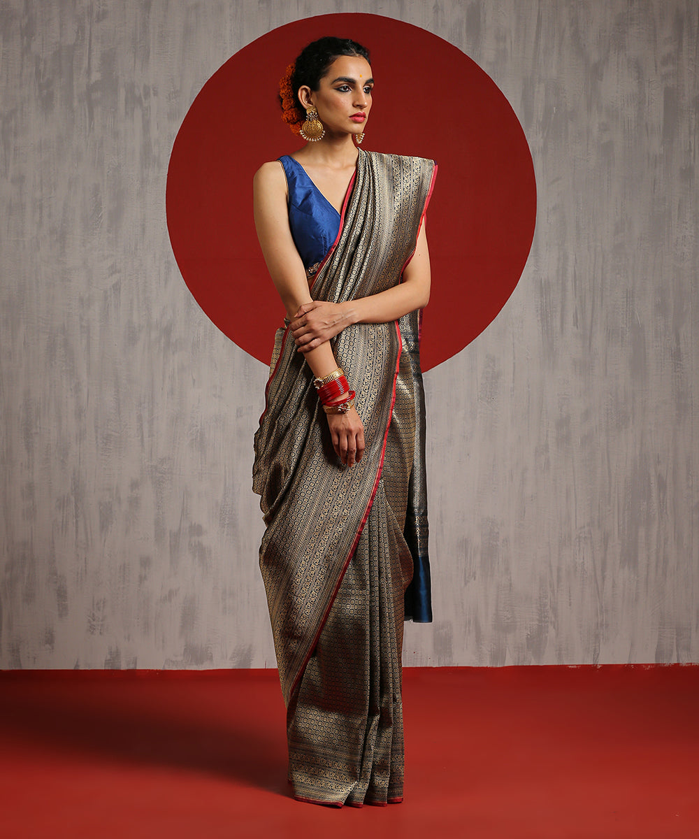 Handloom_Blue_Pure_Katan_Silk_Kimkhab_Banarasi_Saree_With_Gold_Zari_WeaverStory_02