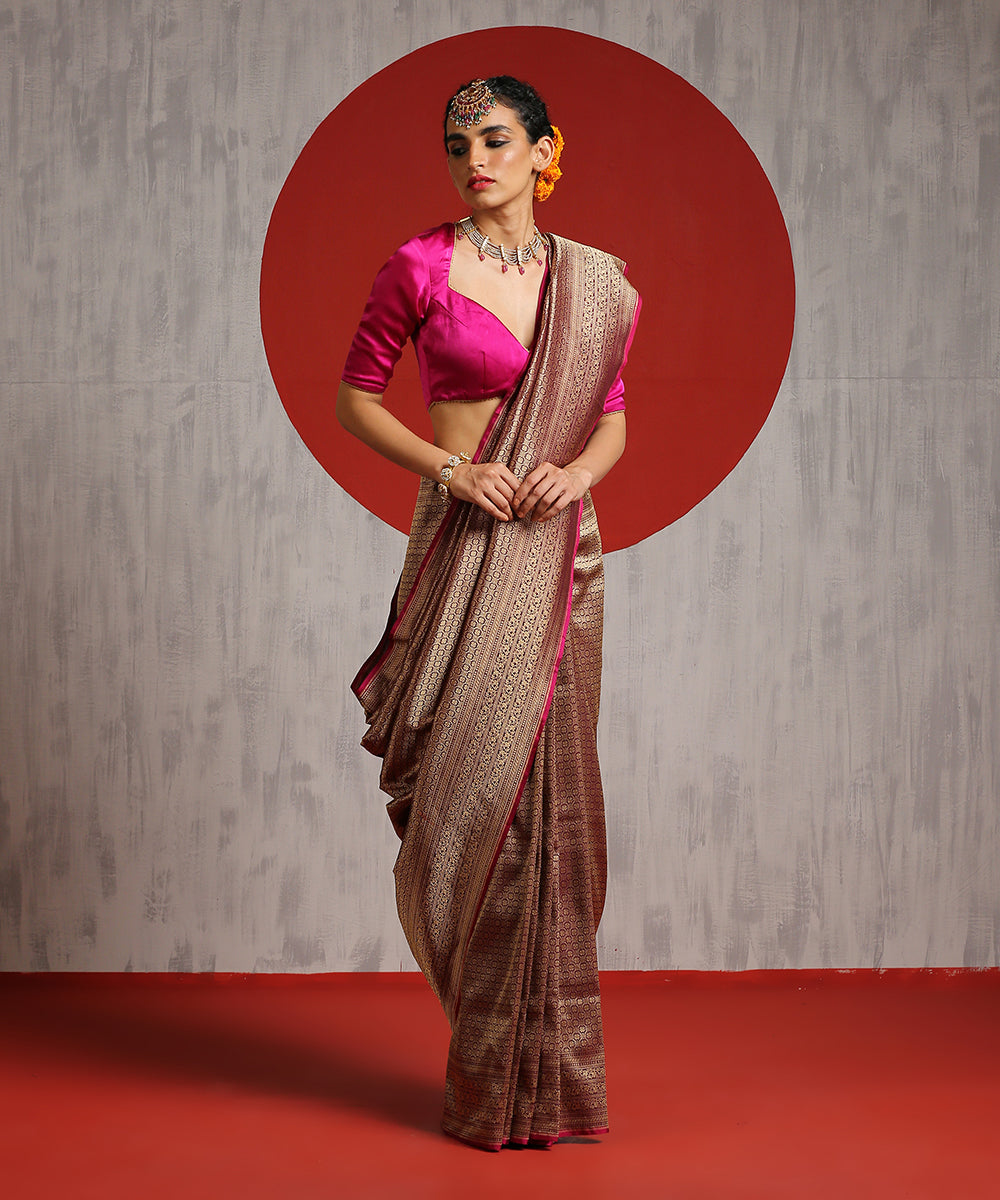 Wine_Handloom_Pure_Katan_Silk_Kimkhab_Banarasi_Saree_With_Gold_Zari_With_Floral_Border_WeaverStory_02