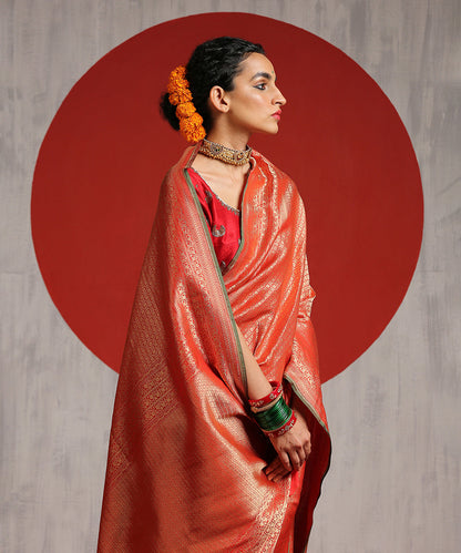 Handloom_Red_Pure_Katan_Silk_Banarasi_Saree_With_Green_Selvedge_And_Small_Floral_Motifs_WeaverStory_01