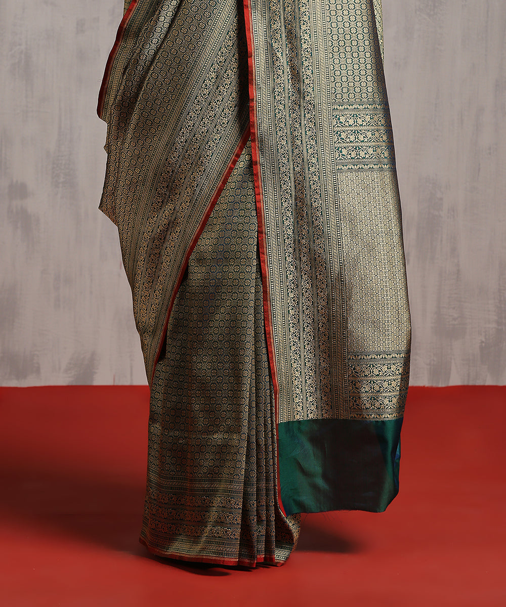 Green_Handloom_Pure_Katan_Silk_Kimkhab_Banarasi_Saree_With_Red_Selvedge_WeaverStory_04