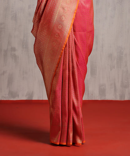 Handloom_Pink_Dual_Tone_Pure_Silk_Tissue_Kimkhab_Banarasi_Saree_With_Green_Selvedge_WeaverStory_04