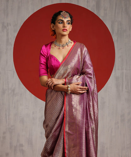 Handloom_Purple_Pure_Katan_Silk_Banarasi_Saree_With_Red_Selvedge_With_Gold_Zari_WeaverStory_01