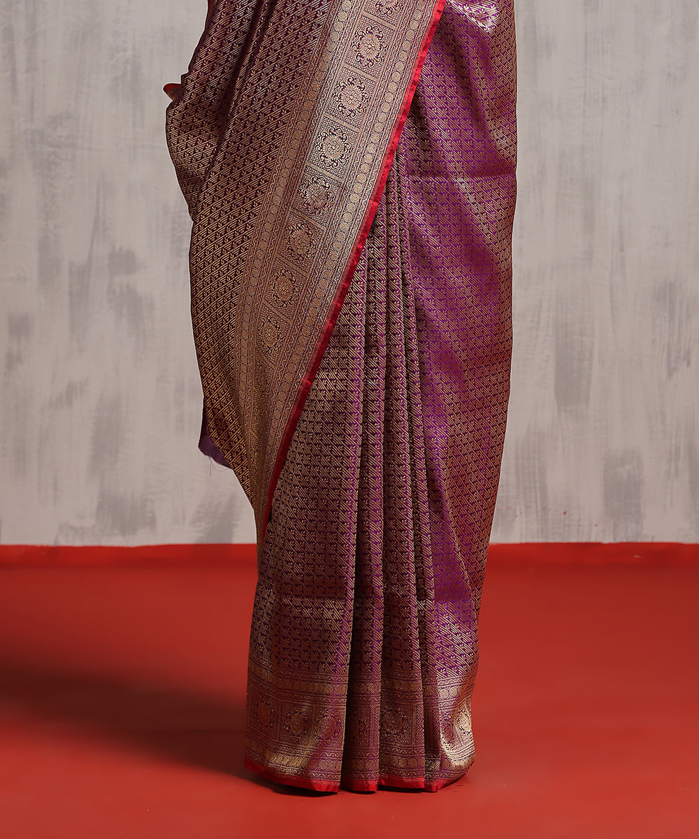 Handloom_Purple_Pure_Katan_Silk_Banarasi_Saree_With_Red_Selvedge_With_Gold_Zari_WeaverStory_04