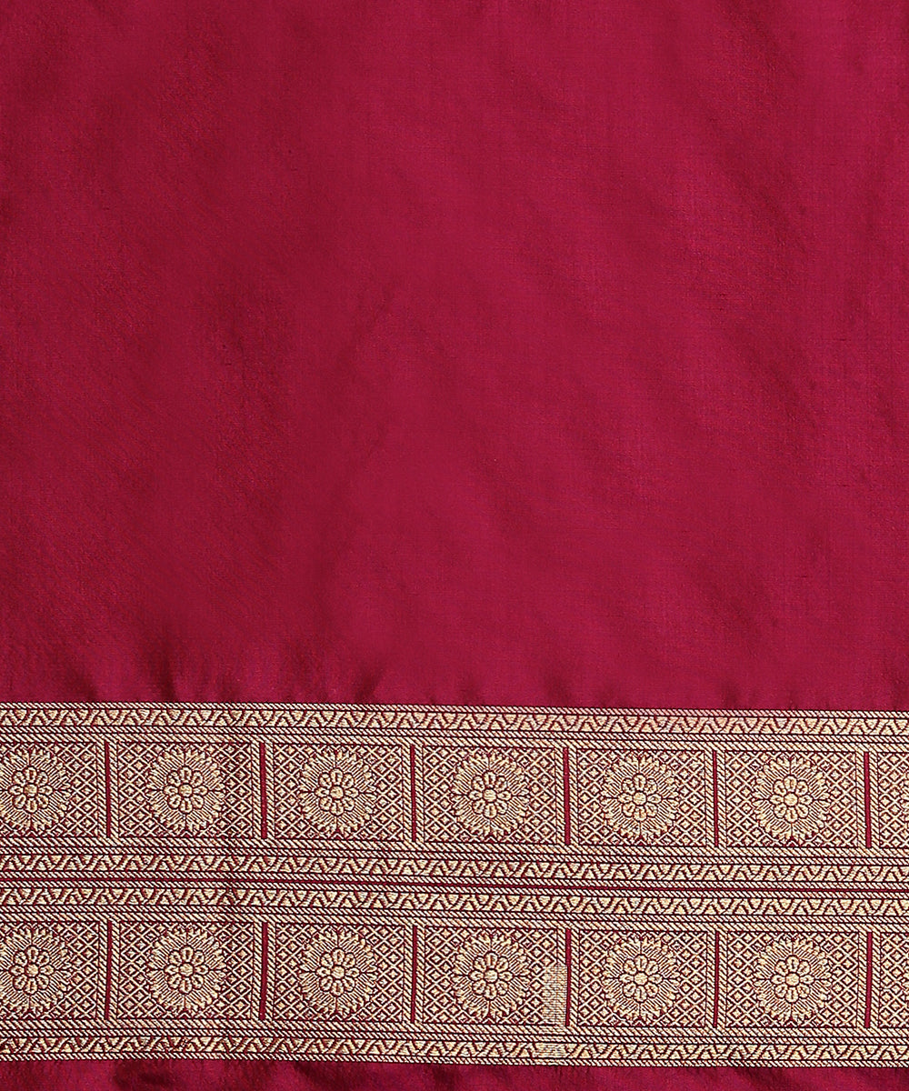 Wine_Handloom_Pure_Katan_Silk_Kimkhab_Banarasi_Saree_With_Orange_Selvedge_WeaverStory_05