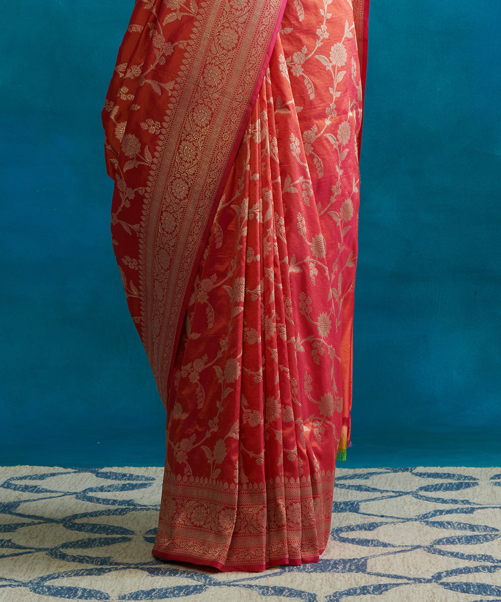 Handloom_Orange_And_Pink_Dual_Tone_Pure_Katan_Silk_Banarasi_Saree_With_Jaal_WeaverStory_04