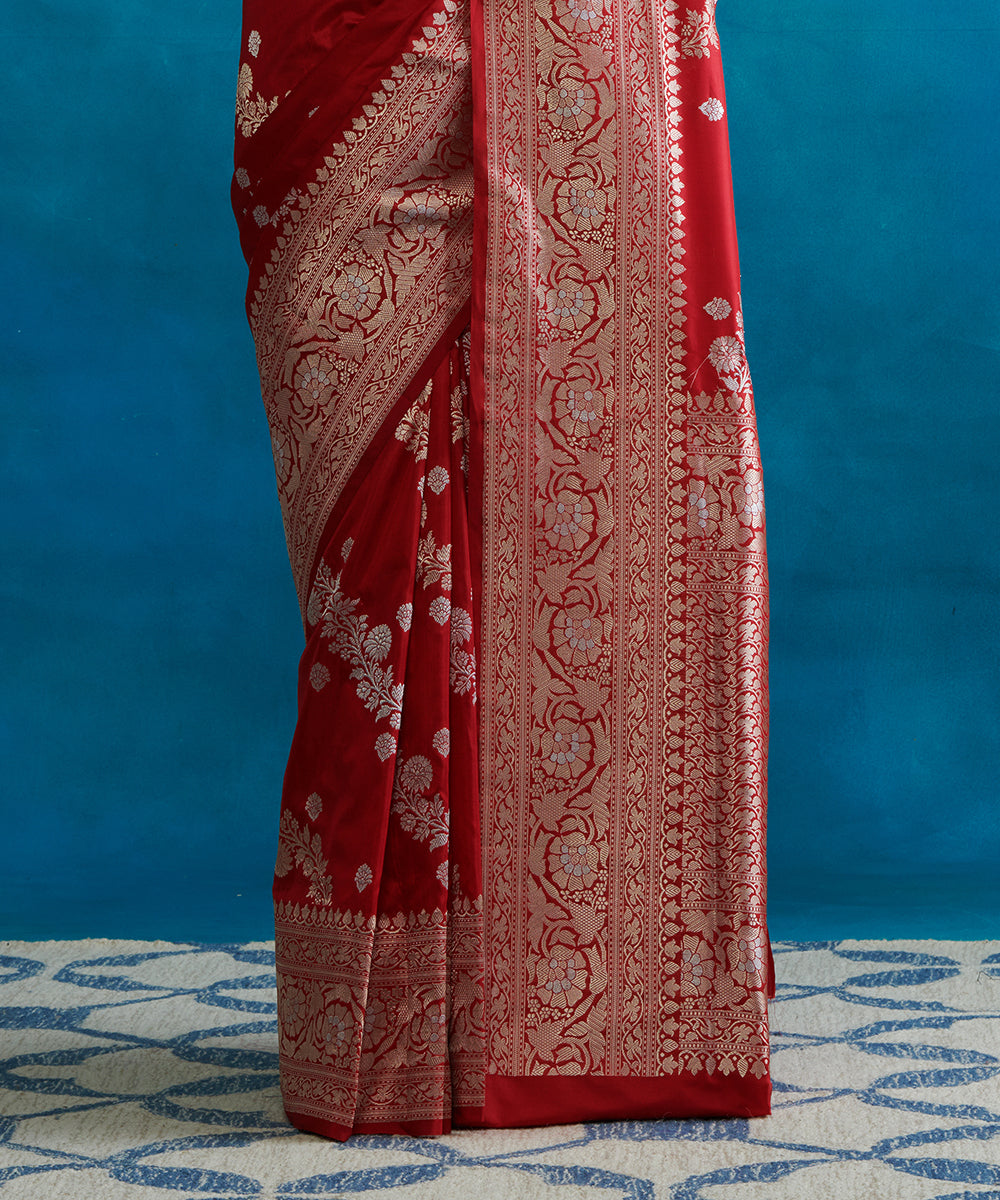 Red_Handloom_Pure_Katan_Silk_Banarasi_Saree_With_Aada_Jaal_WeaverStory_04