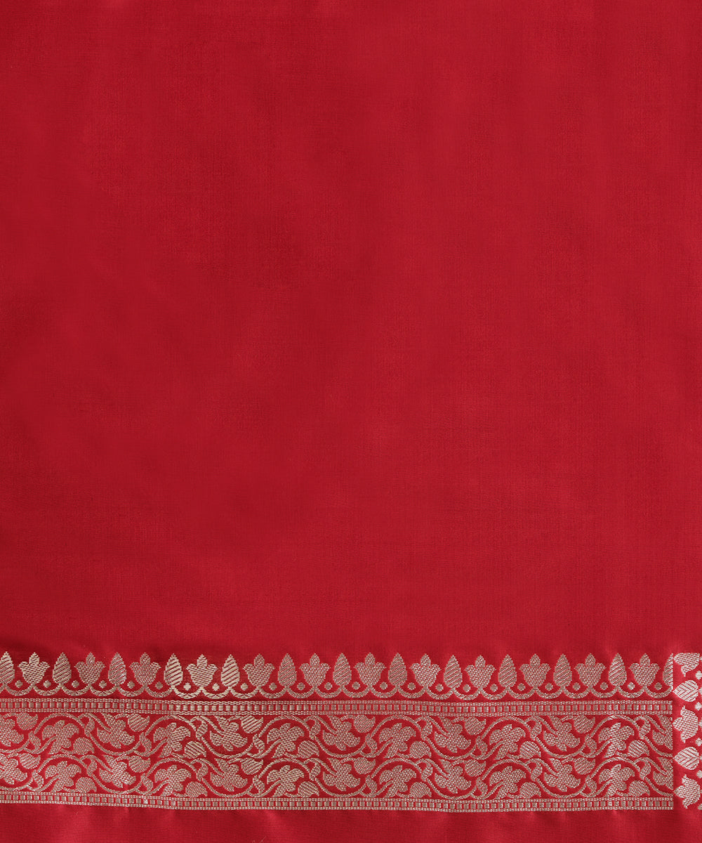 Red_Handloom_Pure_Katan_Silk_Banarasi_Saree_With_Aada_Jaal_WeaverStory_05