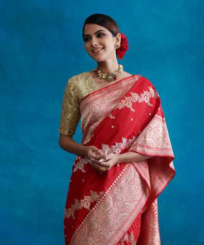 Handloom_Red_Pure_Katan_Silk_Banarasi_Saree_With_Aada_Jaal_WeaverStory_01