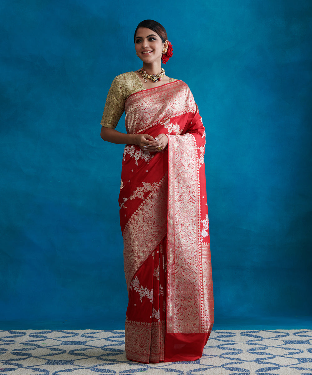 Handloom_Red_Pure_Katan_Silk_Banarasi_Saree_With_Aada_Jaal_WeaverStory_02