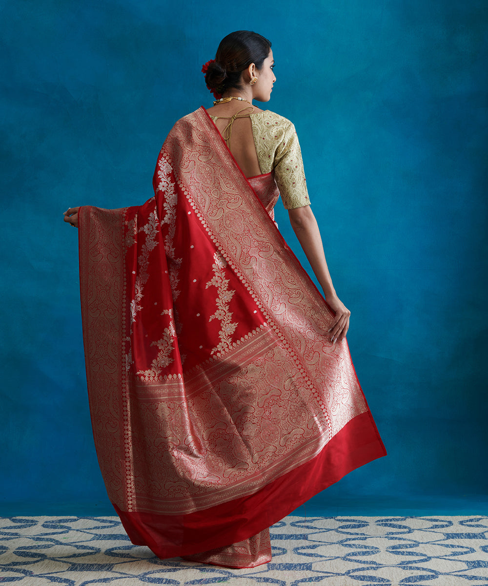 Handloom_Red_Pure_Katan_Silk_Banarasi_Saree_With_Aada_Jaal_WeaverStory_03