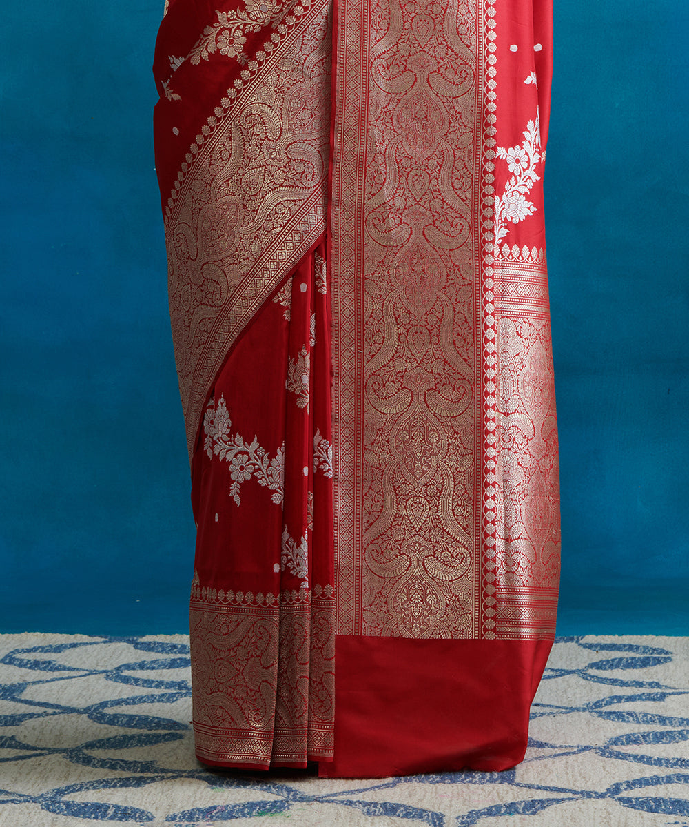 Handloom_Red_Pure_Katan_Silk_Banarasi_Saree_With_Aada_Jaal_WeaverStory_04