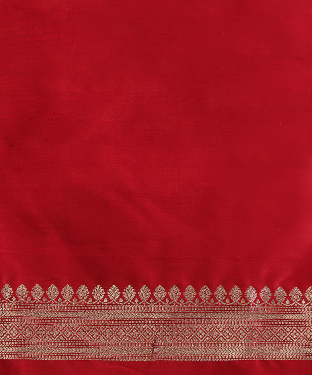 Handloom_Red_Pure_Katan_Silk_Banarasi_Saree_With_Aada_Jaal_WeaverStory_05