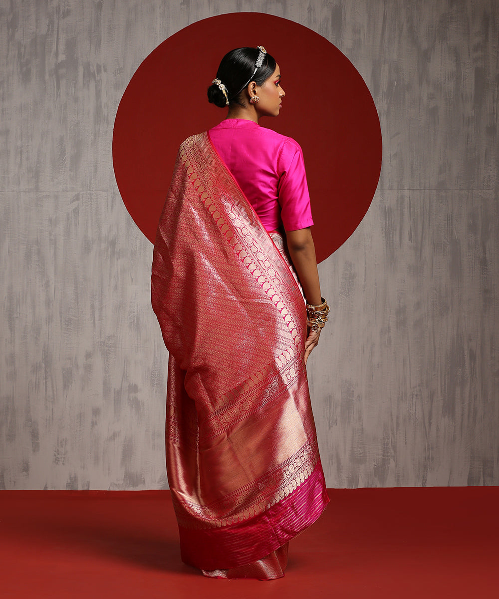 Handloom_Pink_And_Red_Pure_Katan_Silk_Kimkhab_Banarasi_Saree_WeaverStory_03