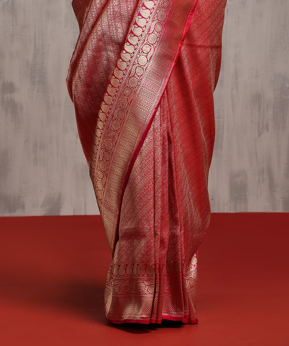 Handloom_Pink_And_Red_Pure_Katan_Silk_Kimkhab_Banarasi_Saree_WeaverStory_04