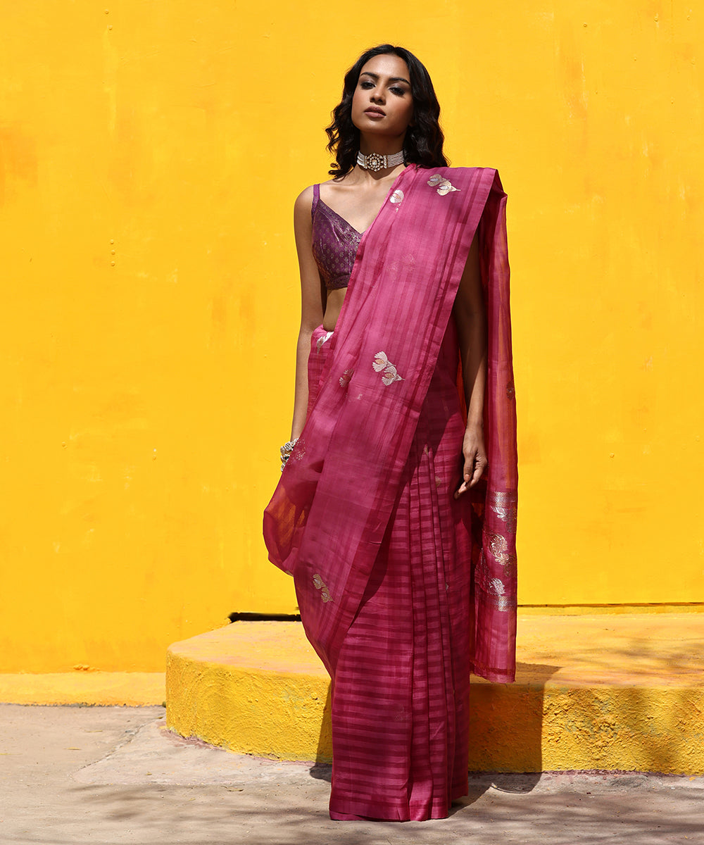 Pink_Handloom_Pure_Katan_Silk_Banarasi_Saree_With_Kadhwa_Booti_And_Satin_Border_WeaverStory_02