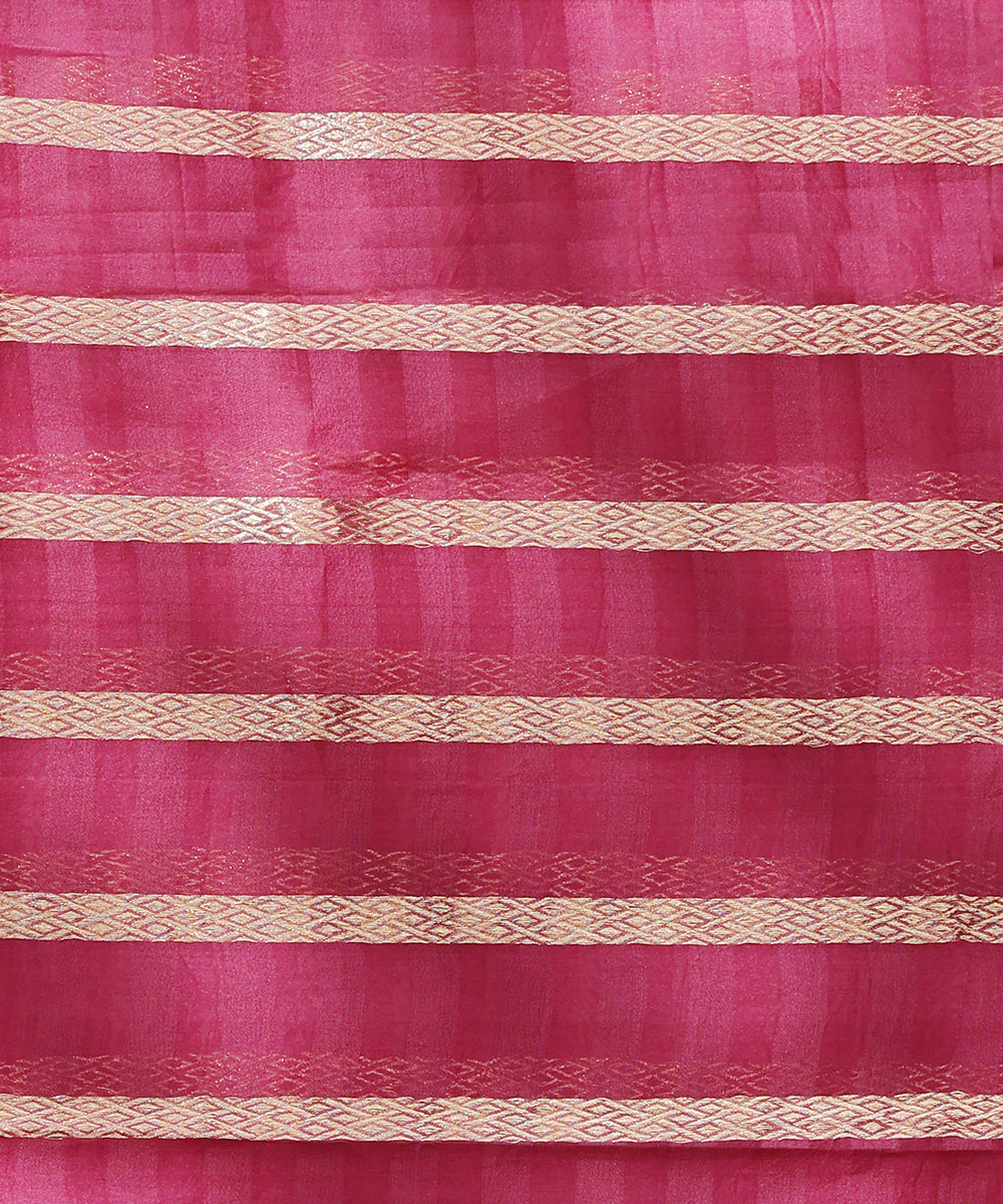 Pink_Handloom_Pure_Katan_Silk_Banarasi_Saree_With_Kadhwa_Booti_And_Satin_Border_WeaverStory_05