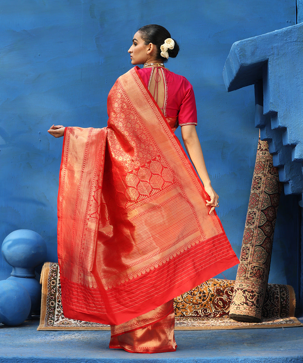 Red_Handloom_Pure_Katan_Silk_Kimkhab_Banarasi_Saree_With_Board_Zari_Border_WeaverStory_04