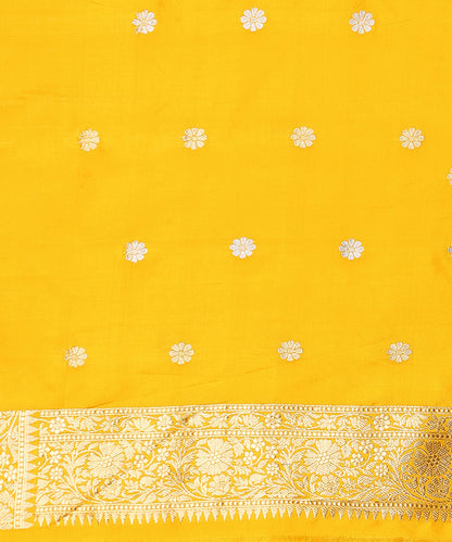 Handloom_Yellow_Pure_Katan_Silk_Banarasi_Saree_With_Kadhwa_Booti_WeaverStory_05