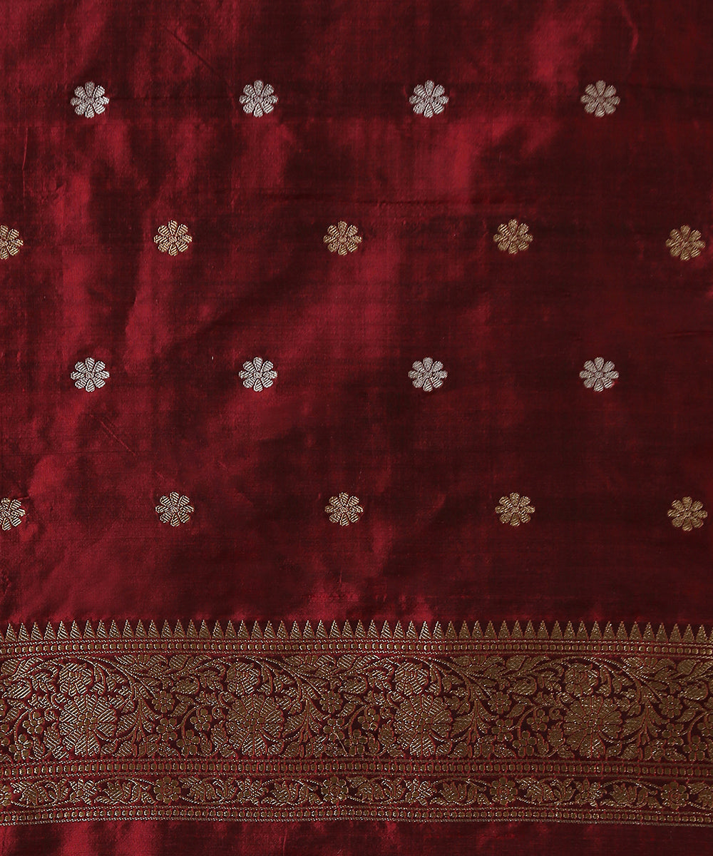 Maroon_Handloom_Pure_Katan_Silk_Banarasi_Saree_With_Kadhwa_Booti_WeaverStory_05