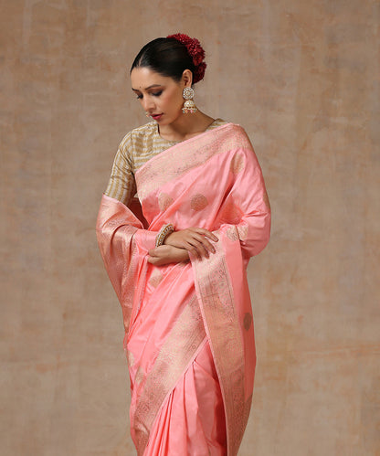 Handloom_Pink_Pure_Katan_Silk_Banarasi_Saree_With_Kadhwa_Booti_WeaverStory_01