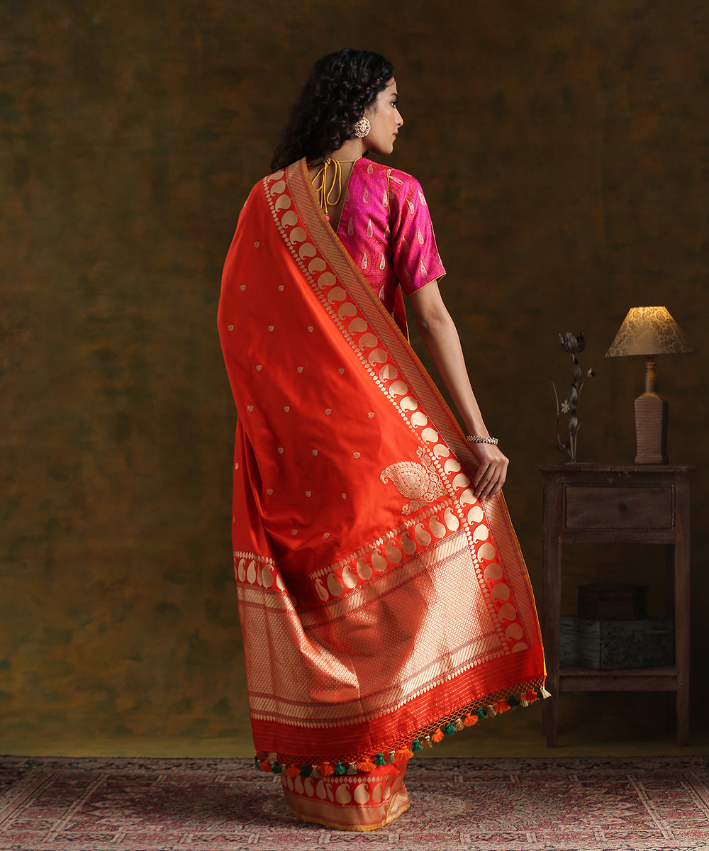 Orange_Handloom_Pure_Katan_Silk_Banarasi_Saree_With_Paisley_Border_Kadhwa_Booti_WeaverStory_03