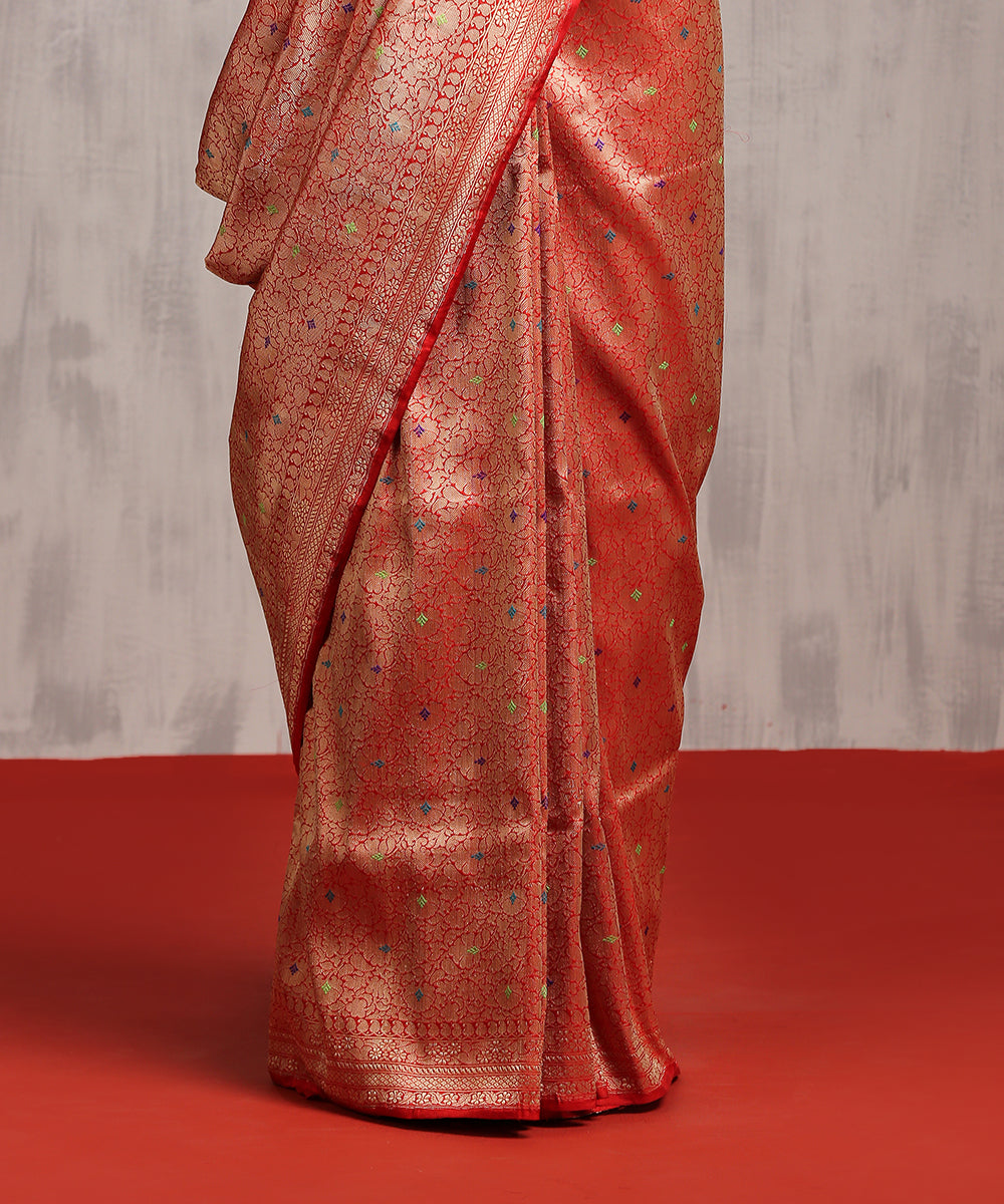 Red_Handloom_Pure_Katan_Silk_Kimkhab_Banarasi_Saree_With_Meenakari_WeaverStory_04