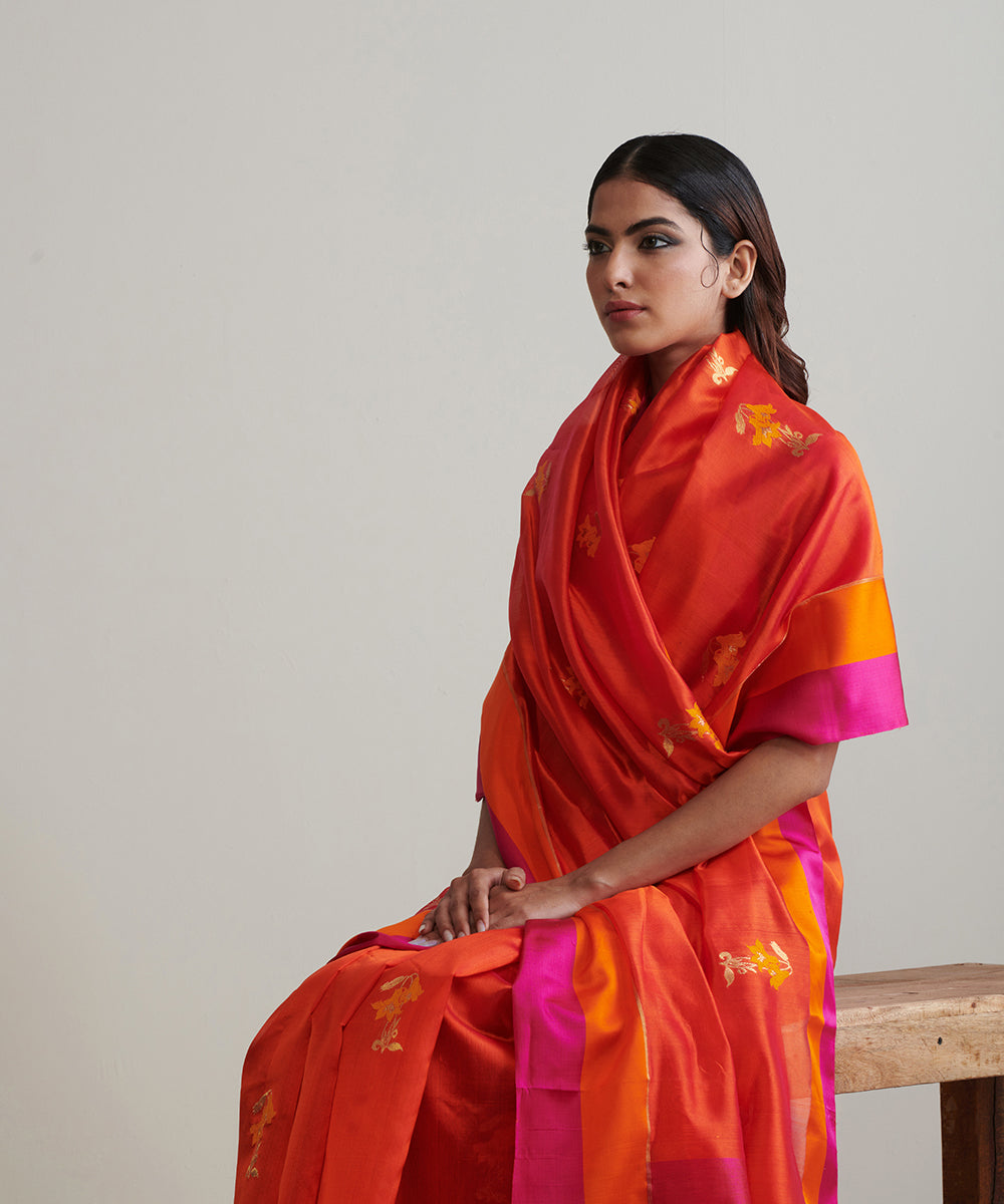 Handloom_Orange_Pure_Chanderi_Silk_Saree_With_Mughal_Booti_WeaverStory_01