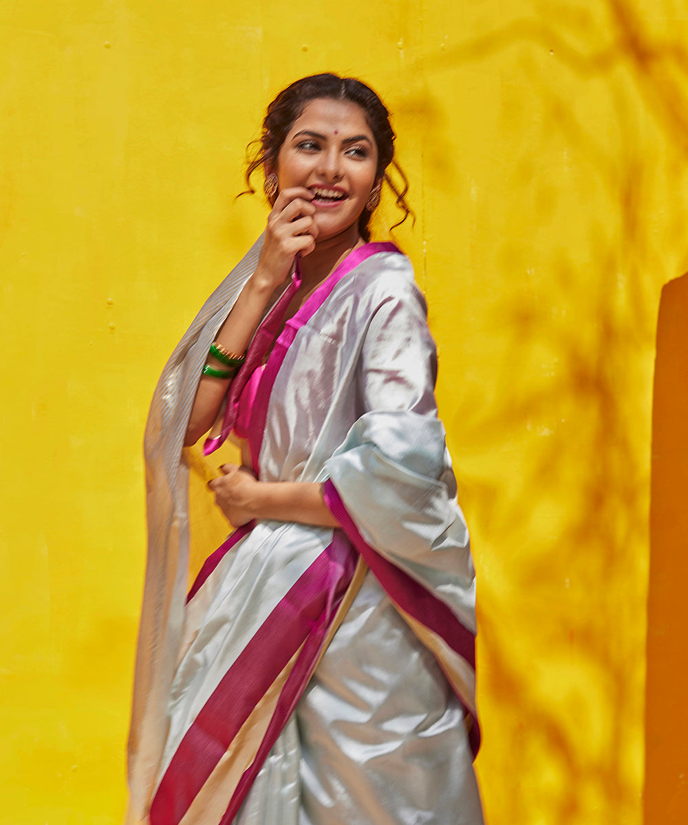 Handloom_Sky_Blue_Pure_Chanderi_Saree_With_Plain_Mashroo_Border_WeaverStory_01