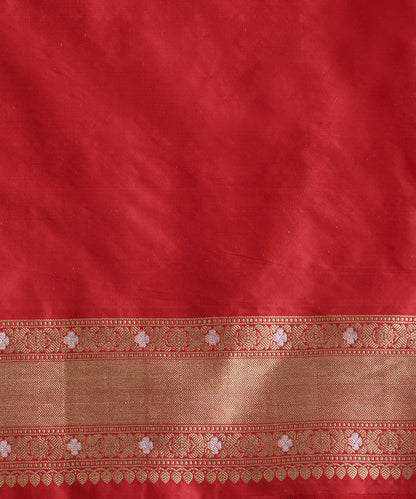 Red_Handloom_Pure_Katan_Silk_Banarasi_Saree_With_Square_Gold_And_Silver_Jaal_WeaverStory_05
