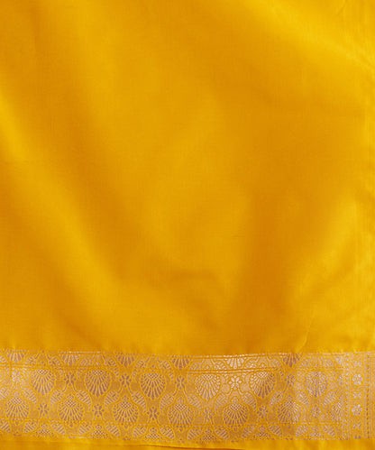 Handloom_Yellow_Pure_Katan_Silk_Banarasi_Saree_With_Cutwork_Jaal_WeaverStory_05