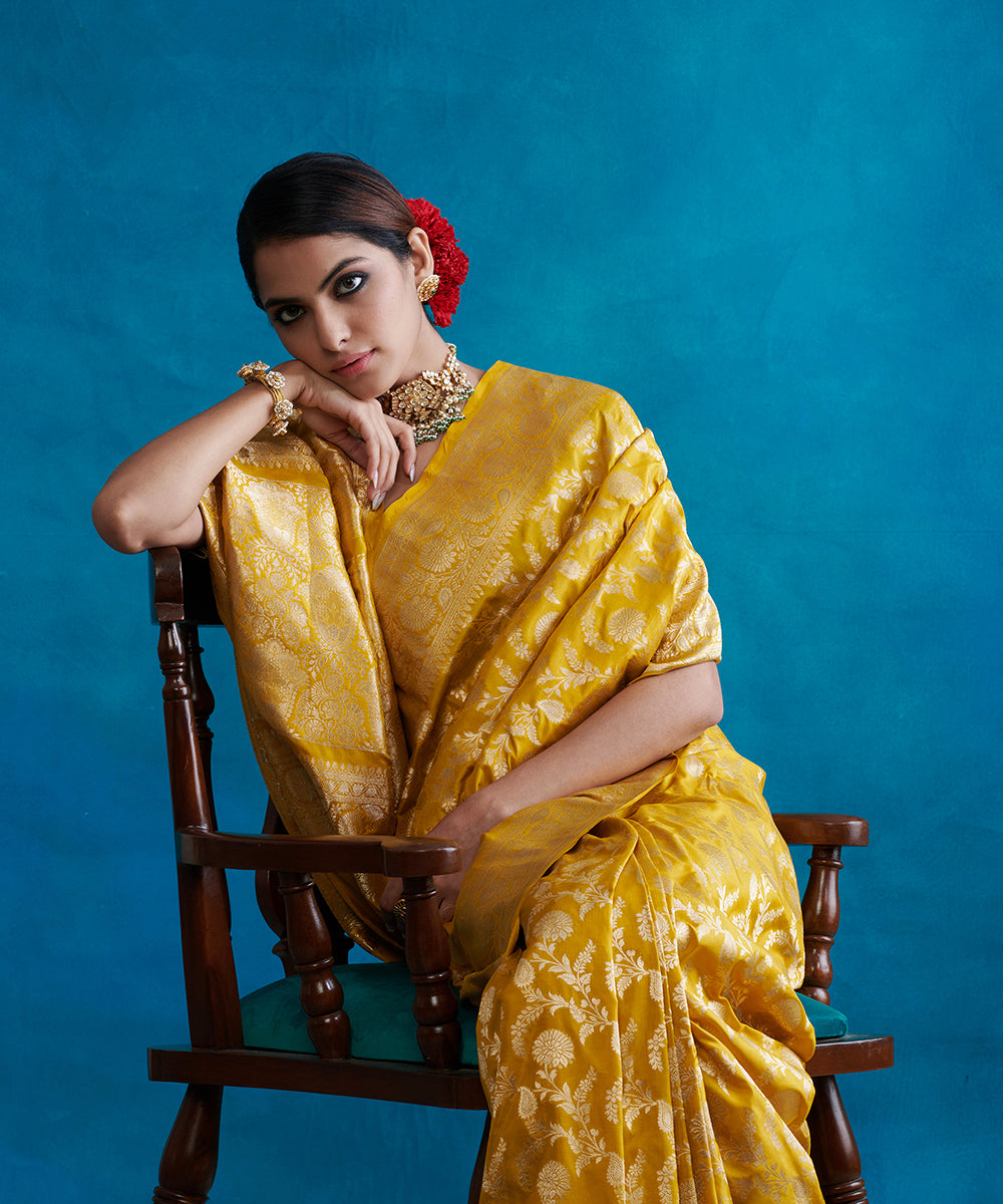 Mustard_Handloom_Pure_Katan_Silk_Banarasi_Saree_With_Cutwork_Jaal_WeaverStory_01