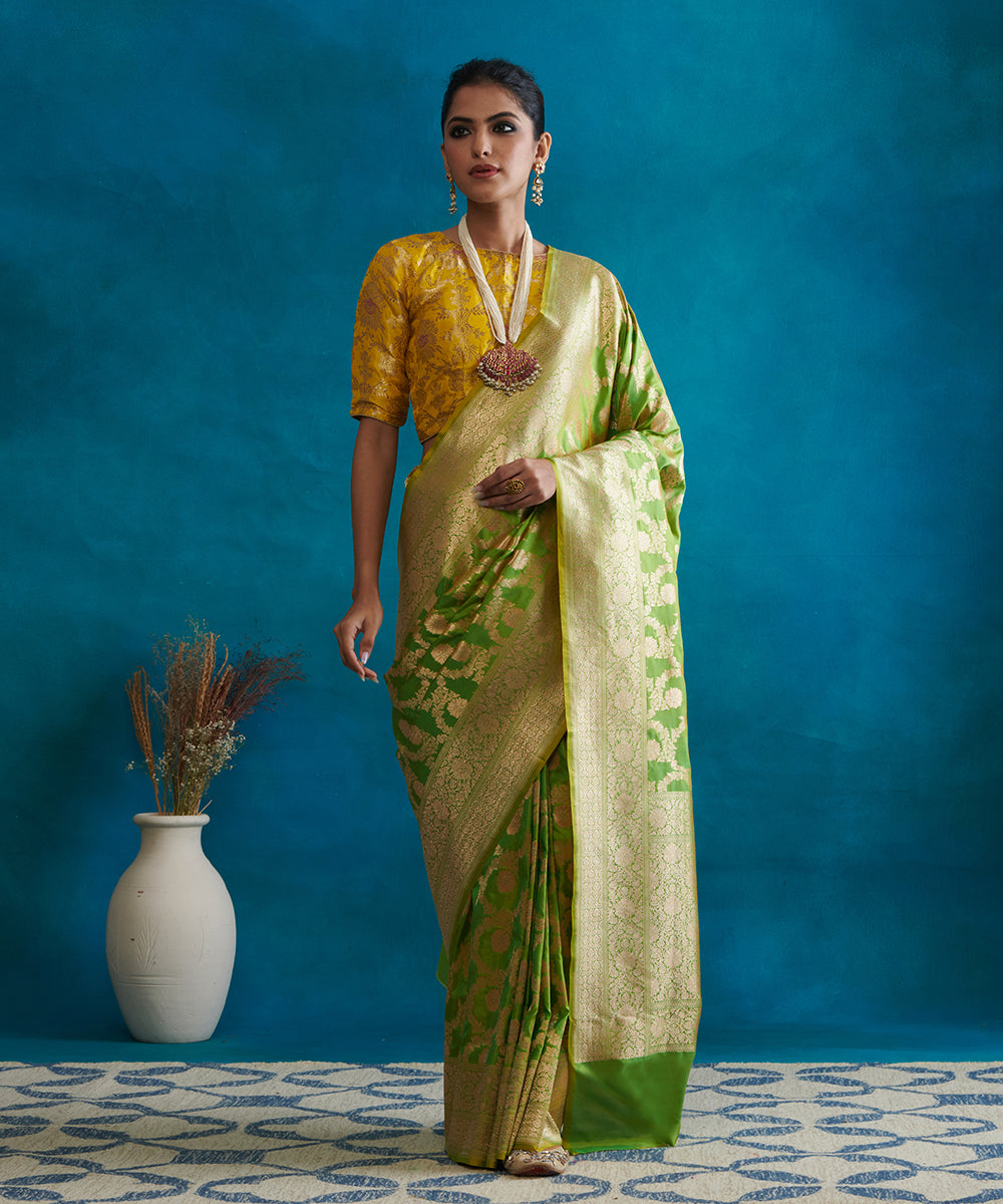 Handloom_Henna_Green_Pure_Katan_Silk_Banarasi_Saree_With_Cutwork_Jaal_WeaverStory_02