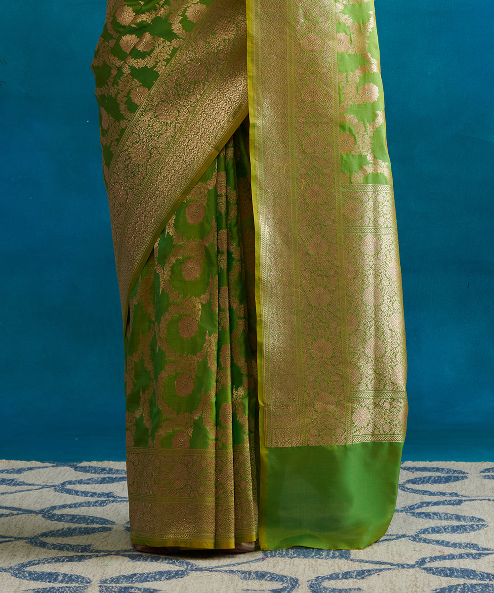 Handloom_Henna_Green_Pure_Katan_Silk_Banarasi_Saree_With_Cutwork_Jaal_WeaverStory_04